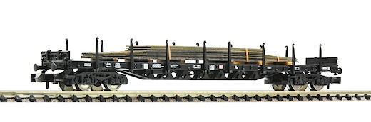 Rungenwagen mit Stahlplatten beladen, DB AG