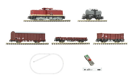 z21 start Digitalset: Diesellokomotive BR 110 mit Güterzug, DR