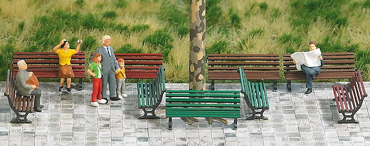 12 Parkbänke