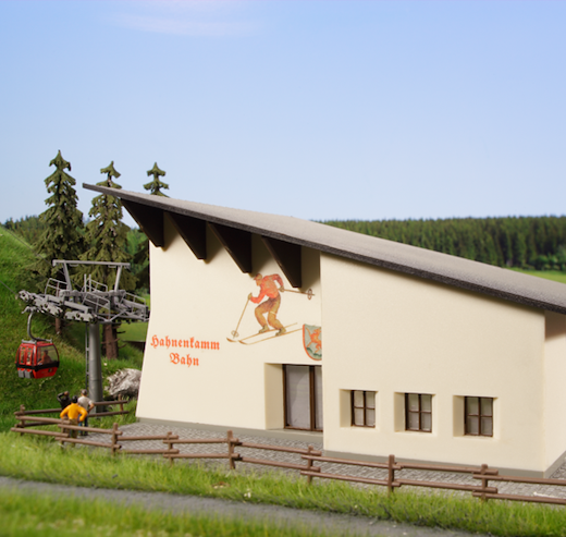 H0 Gebäudebausatz Hahnenkamm
