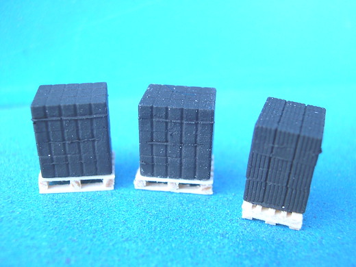 3 Paletten mit Bündelbrikett
