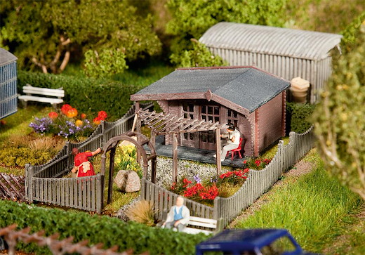 Schrebergarten mit Gartenlaube