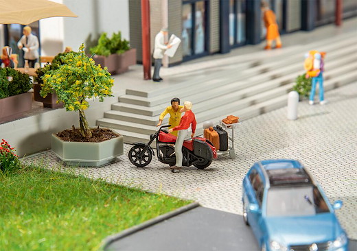 2 Motorräder