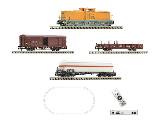 z21 start Digitalset: Diesellokomotive BR 111 mit Güterzug, DR