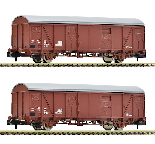 2-tlg. Set: Gedeckte Güterwagen, DR