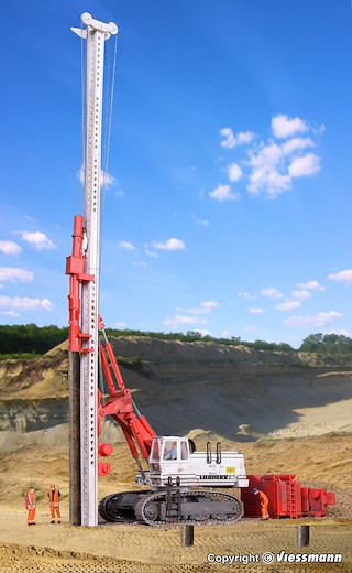 H0 LIEBHERR 974 mit Ramm- und