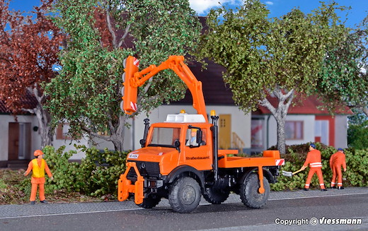 H0 UNIMOG mit Lichtraumschnei