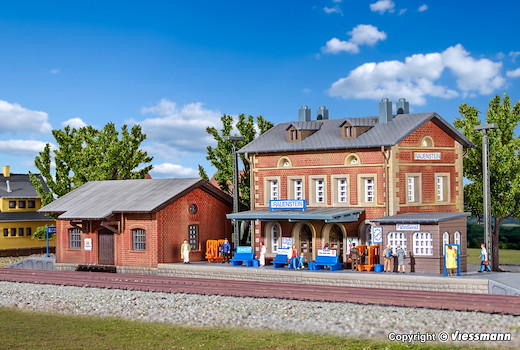 N Bahnhof Rauenstein mit Guet