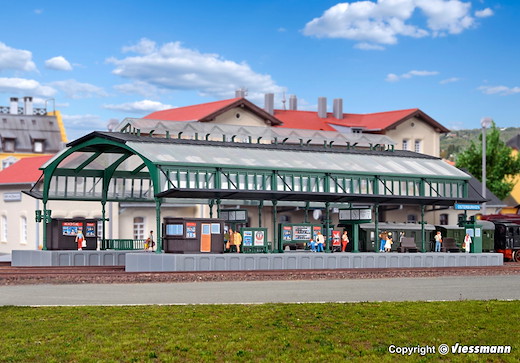 N Bahnsteighalle, grün