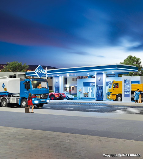H0 Moderne ARAL Tankstelle