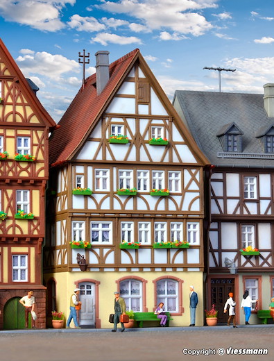 H0 Fachwerkhaus am Markt in M