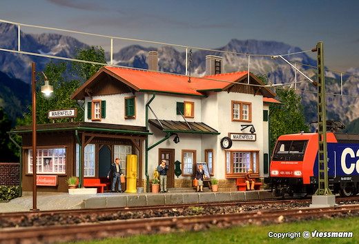 H0 Bahnhof Maienfeld inkl.HBL