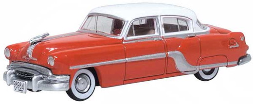 Pontiac Cheiftain Sedan