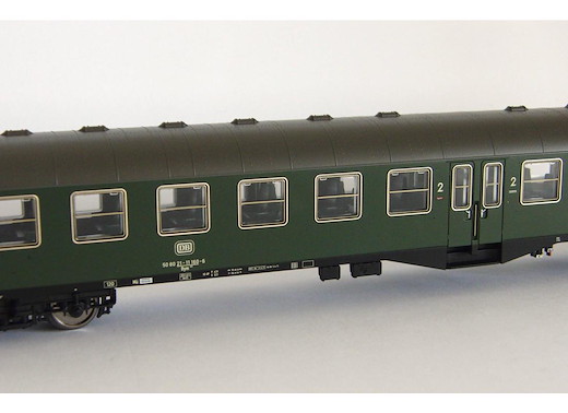 Mitteleinstiegswagen 2. Klasse Bym DB IV