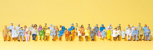 Sitzende Personen, 48 Figuren