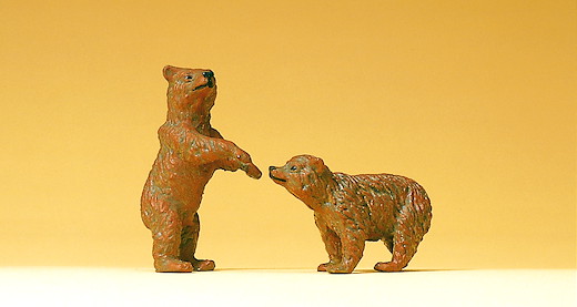 2 junge Braunbären