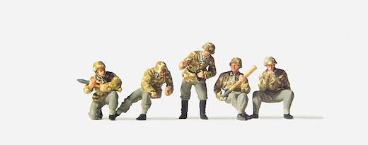 Geschützbedienung zu 7.5cm PAK 40