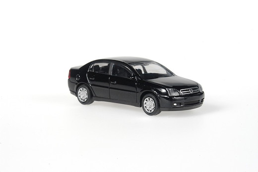 *Opel Vectra Limousine
