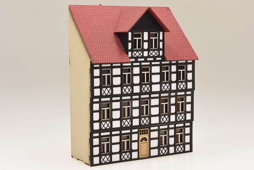 Bausatz Harzer Fachwerk-Stadthaus dreistöckig Halbrelief, Fachwerk steinbraun
