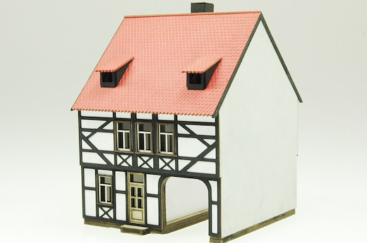 Bausatz Harzer Fachwerk-Stadthaus zweistöckig mit Tordurchfahrt, Fachwerk weiss