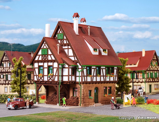 N Fachwerkhaus mit Inneneinri