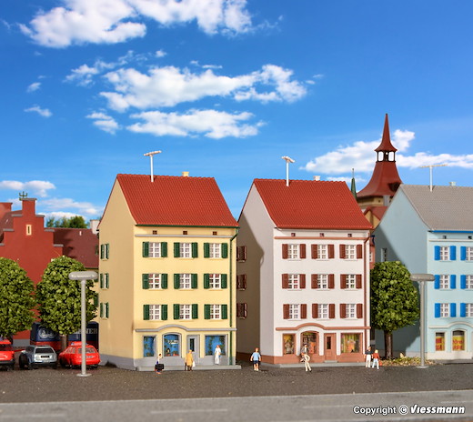 Z Wohnhaus mit Ladengesch.,2
