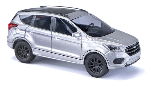 Ford Kuga mit Panoramadach, Silbermet.