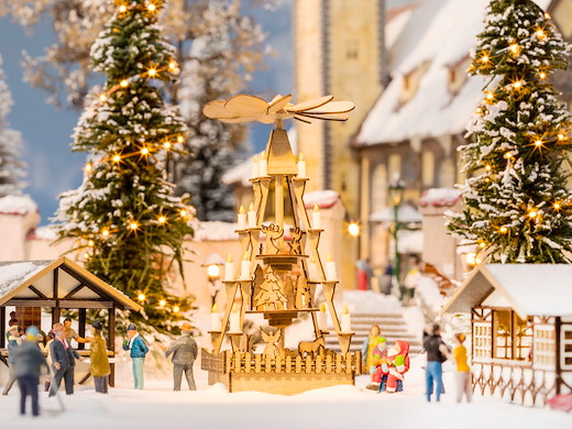 L-C minis Weihnachtsmarkt-Pyramide