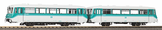 Sound-Dieseltriebwagen BR 772 + Steuerwagen DR VI Wechselstromversion, inkl. PIKO Sound-Decoder