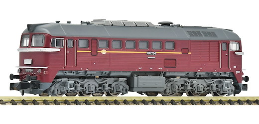 Diesellokomotive 120 272-0, DR