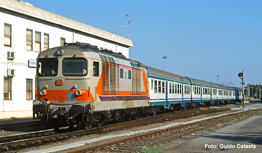 Sound-Diesellok D.445 2. Serie Navetta FS IV, inkl. PIKO Sound-Decoder