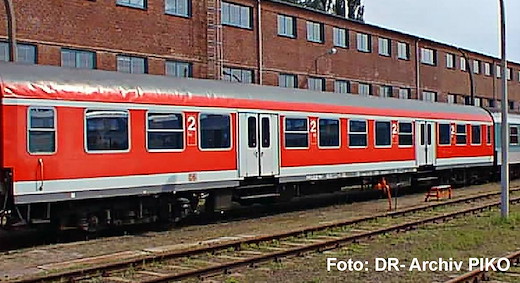 Halberstädter Mitteleinstiegswagen By 2. Klasse DB AG V