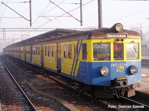 Sound-E-Triebzug EN 57 PKP SKM V, inkl. PIKO Sound-Decoder, Privatbahn